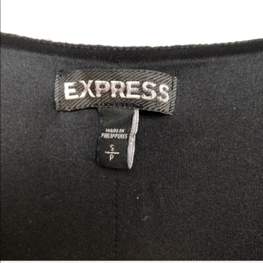 EXPRESS Crop Top - Picture 3 of 3